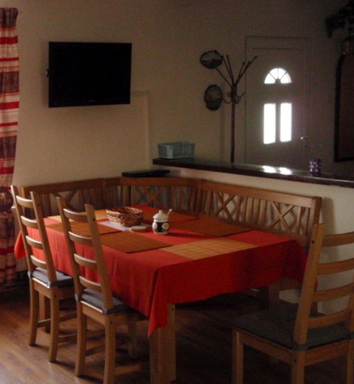 Apartman75 Tisnov Buitenkant foto