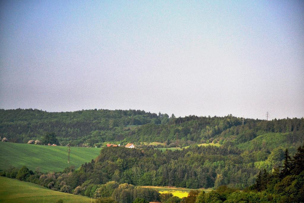 Apartman75 Tisnov Buitenkant foto